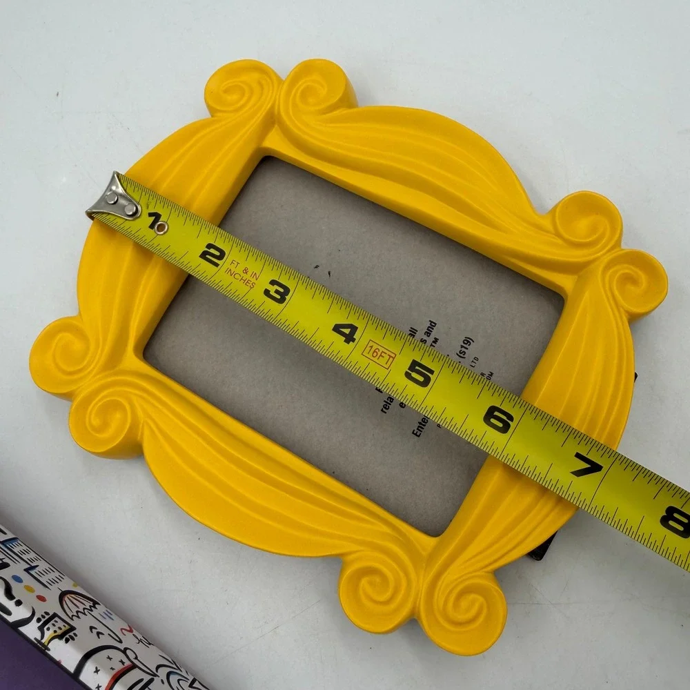 Friends TV Show Monica's Door Yellow Peephole Picture Frame w/ Box 7x6